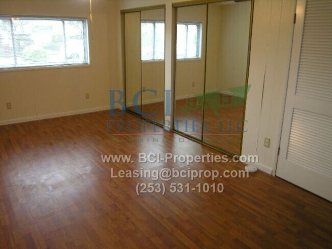 Foto del edificio - 7440 S Pine St