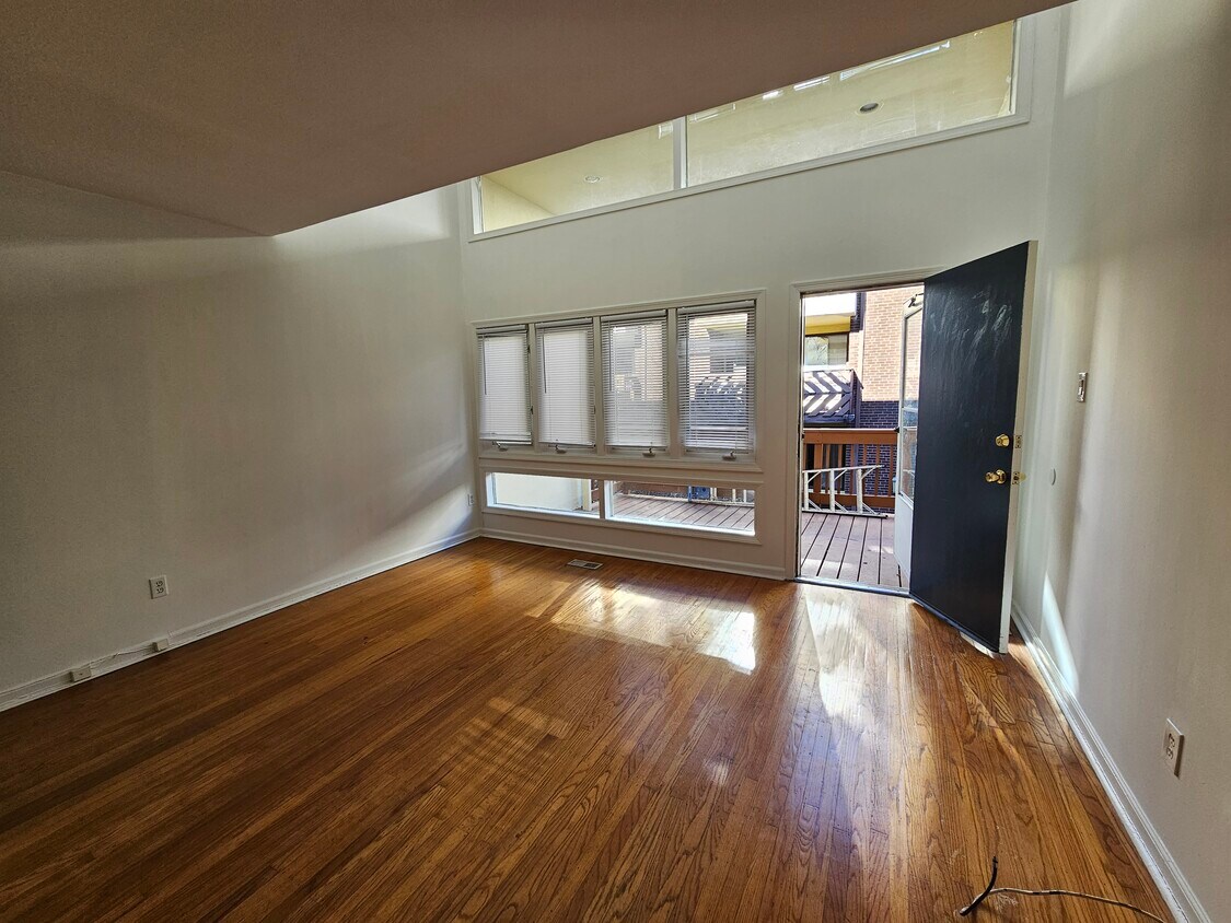 1135 Rodman St, Philadelphia, PA 19147 Townhome Rentals in