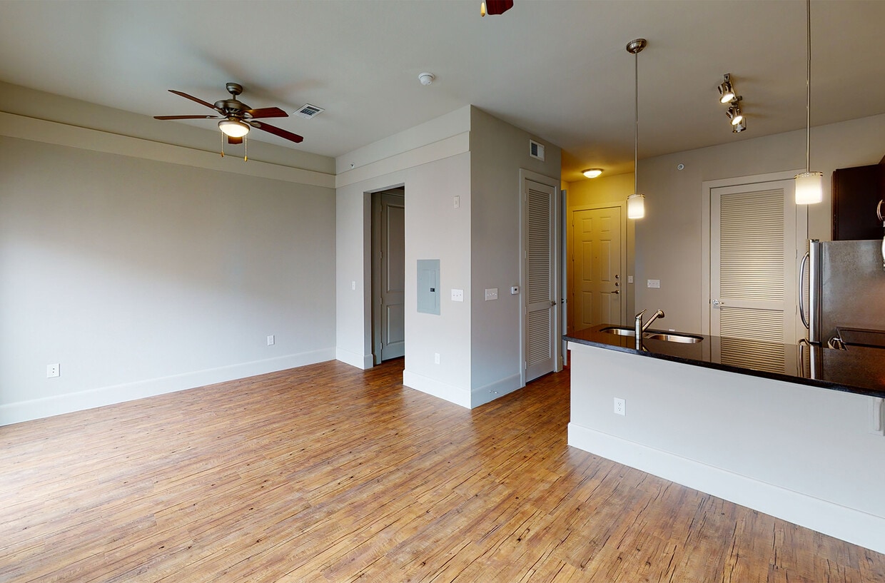 Photo - District at Greenbriar Apartments