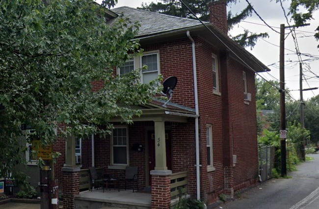 Building Photo - Beautiful 3 Bedroom 1 Bathroom in Lancaste...