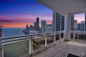 Building Photo - 901 Brickell Key Blvd