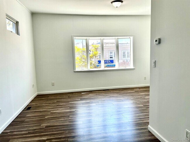 Foto del edificio - 949 W Beech St