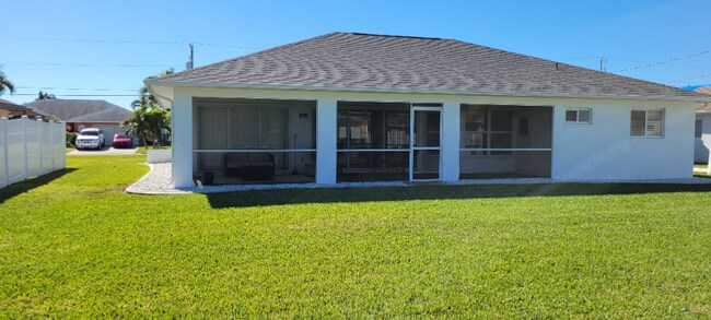 Foto del edificio - 207 SE 30th Terrace