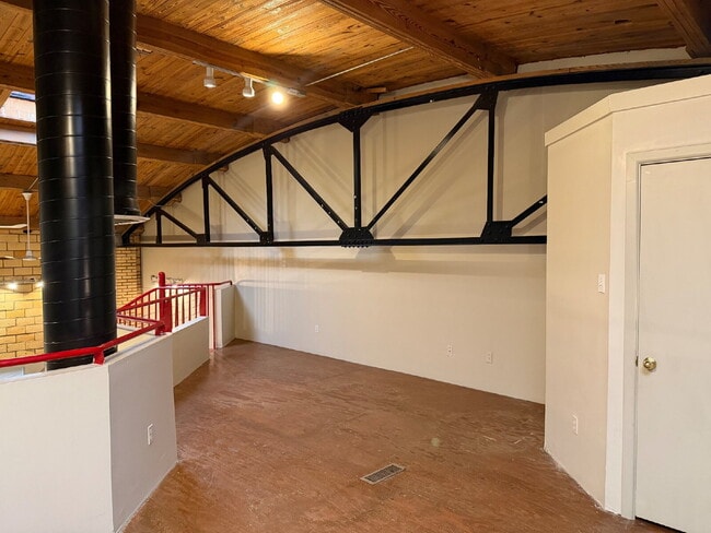 Foto del edificio - City Street Lofts-One of a Kind Property i...