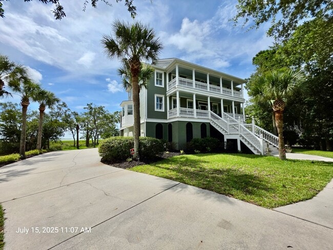 Building Photo - Executive 4 bedroom in Hamlin Plantation w...