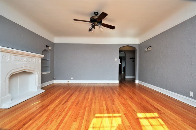 Foto del edificio - 6240 N Sacramento Ave
