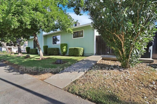 Foto del edificio - 3203 Sher Ct