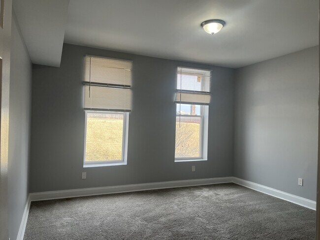Foto del edificio - 1118 Homewood Ave