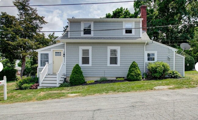 Building Photo - 69 King Philip Ave