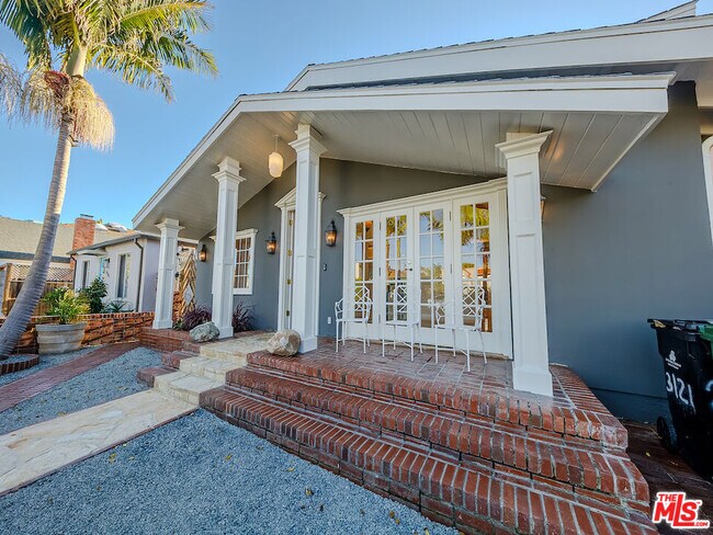 Building Photo - 3121 Stanford Ave