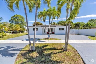 Building Photo - 4301 SW 85th Ave