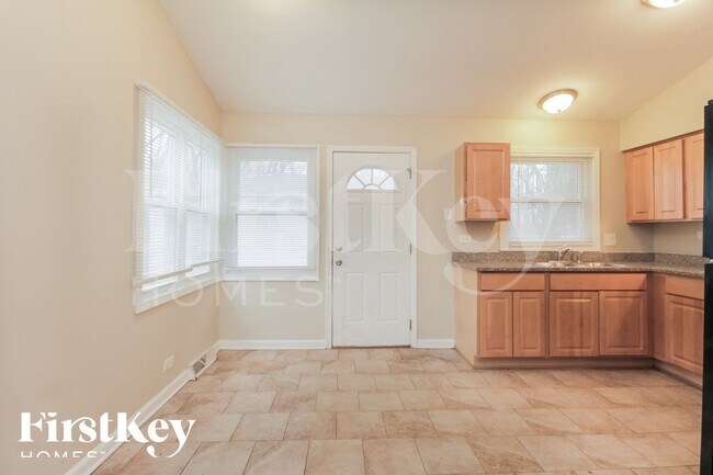 Foto del edificio - 3434 218th St