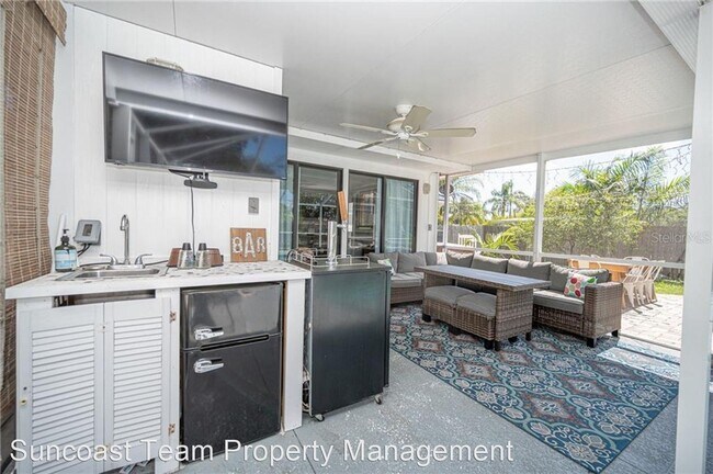 Foto del edificio - 2 br, 1.5 bath House - 120 Magnolia Ave