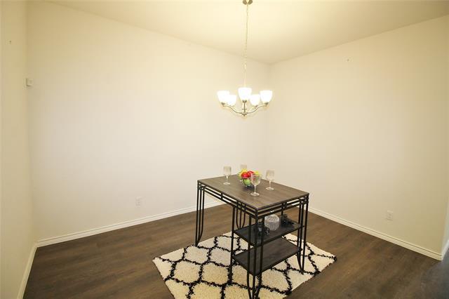 Building Photo - 4130 Ellinger Dr