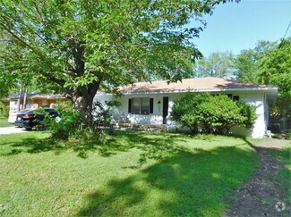 Building Photo - 3306 Avon Dr