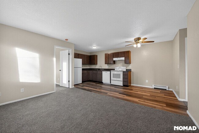 Foto del edificio - 820 Stone Mountain Ct