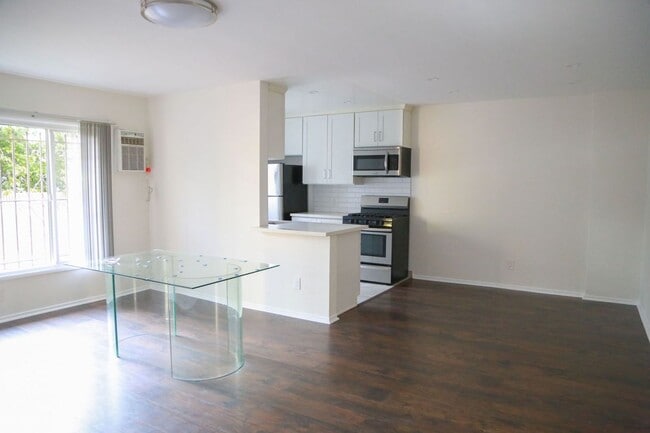 Building Photo - Alcott Luxury Investments LLC