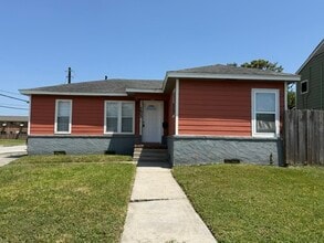 Building Photo - 3603 Wheeler Ave