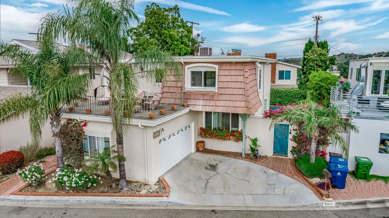 Primary Photo - 4310 Torreon Dr