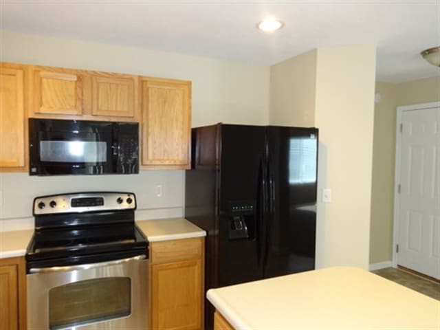 Building Photo - 3938 Winding Path Dr