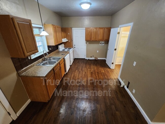 Building Photo - 24152 SH 1W