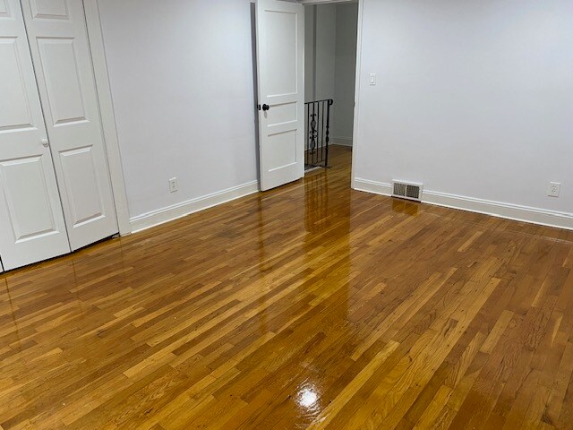 Foto del edificio - 317 Bath Ave
