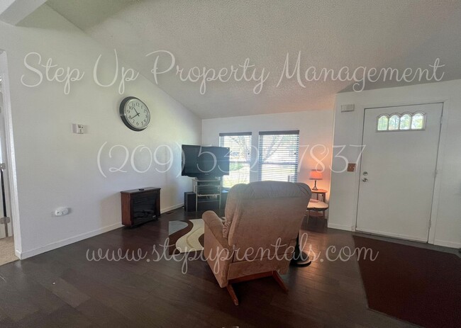 Foto del edificio - Charming 3 Bedroom Willow Springs Retreat ...