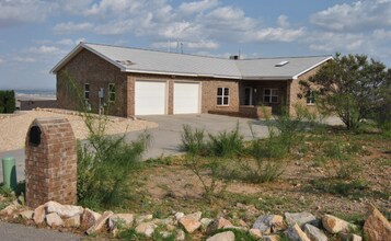 Building Photo - 2824 Titanic Ave