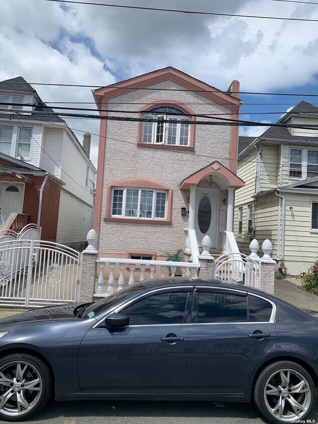 Primary Photo - 111-34 116th St