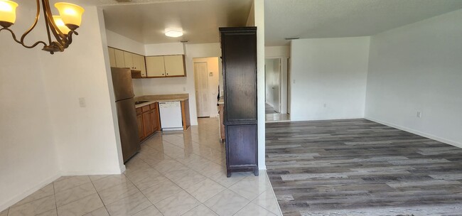 Building Photo - 4411 S Semoran Blvd