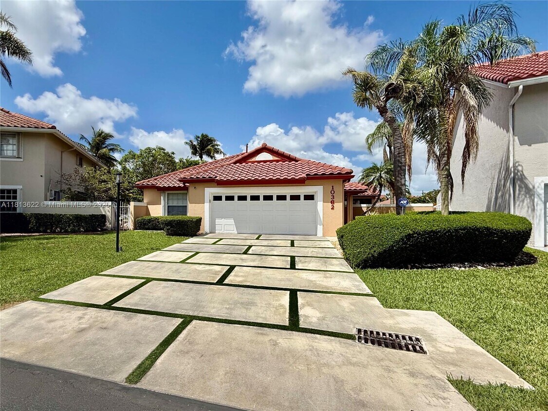Foto principal - 10362 NW 46th Terrace
