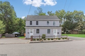 Building Photo - 56 Hance St