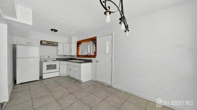 Foto del edificio - 6 Farm Ln