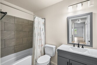 Building Photo - 12040 Bridgeport Way SW