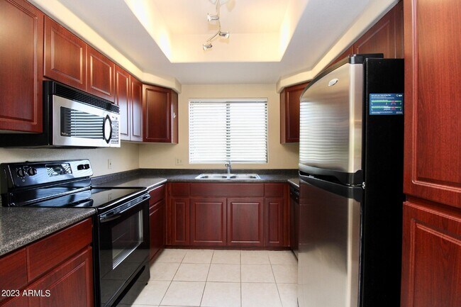 Foto del edificio - 7575 E Indian Bend Rd