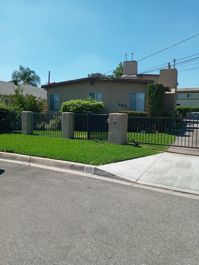 Foto del edificio - 425 S Lincoln Pl