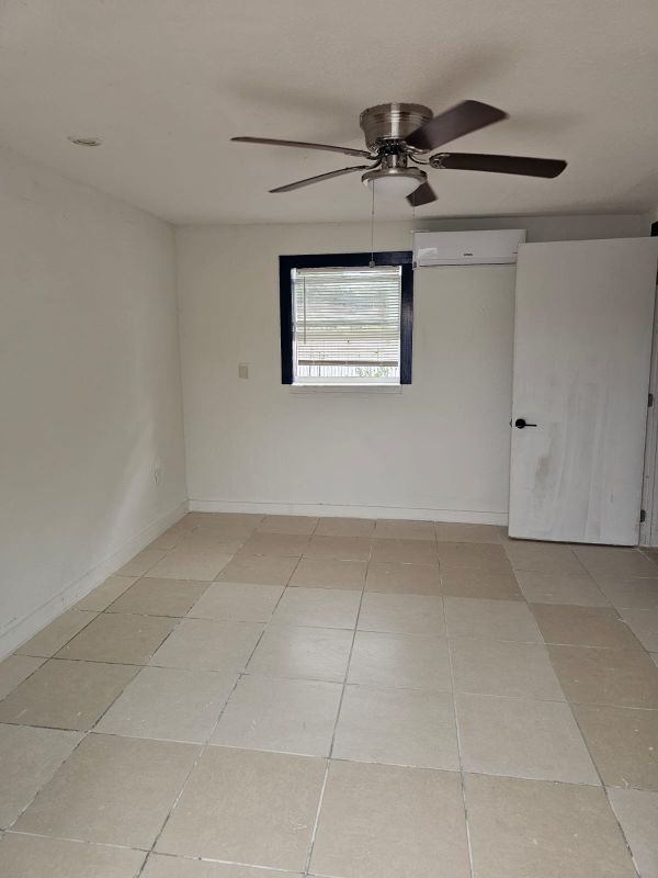 Foto del edificio - 18500 NW 8th Rd