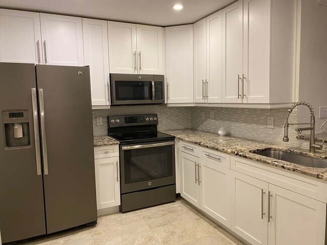 Building Photo - 5721 Adair Way