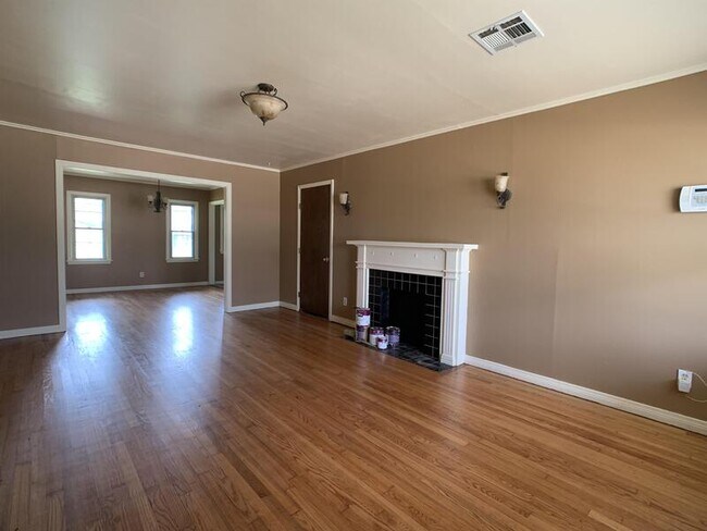 Foto del edificio - 1412 NE 43rd St