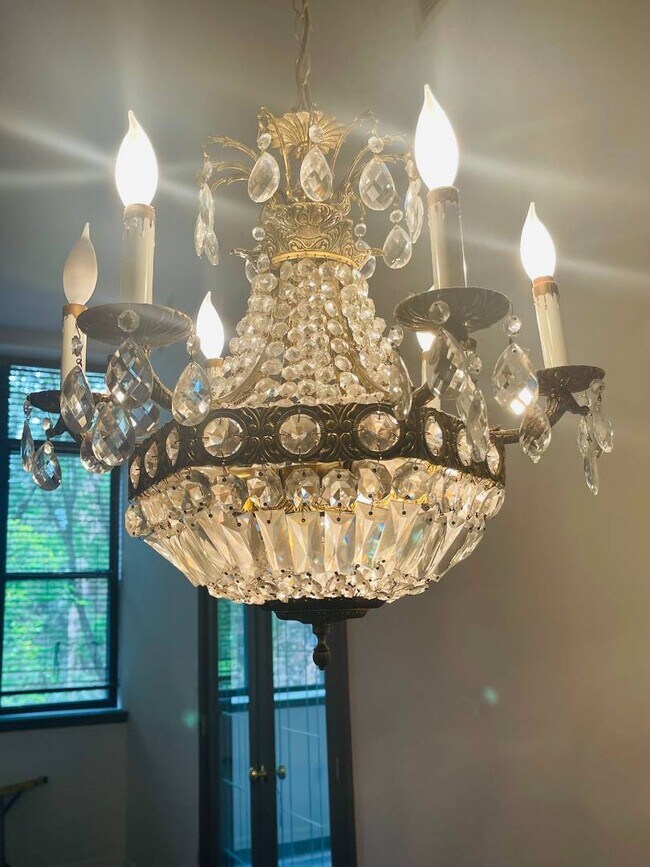 Building Photo - 65 McKinley Ave