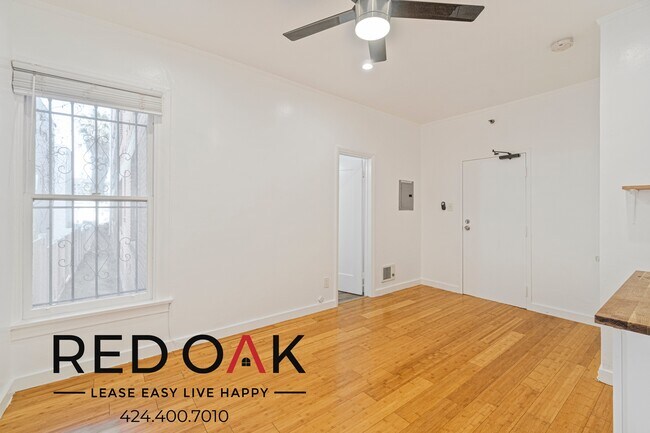 Foto del edificio - ~2 Months FREE~ Cozy Bachelor with Beautif...