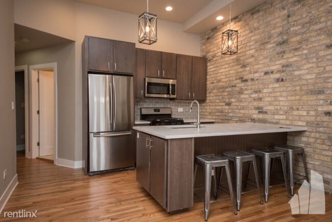 Foto del edificio - 2723 N Halsted St