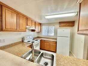 Building Photo - 8711 Navajo Rd