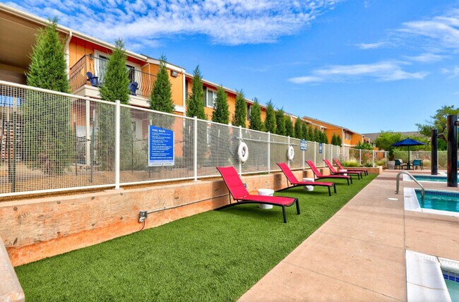 Foto del edificio - 12701 N Pennsylvania Ave