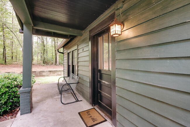 Photo - 505 Cherokee Rd House