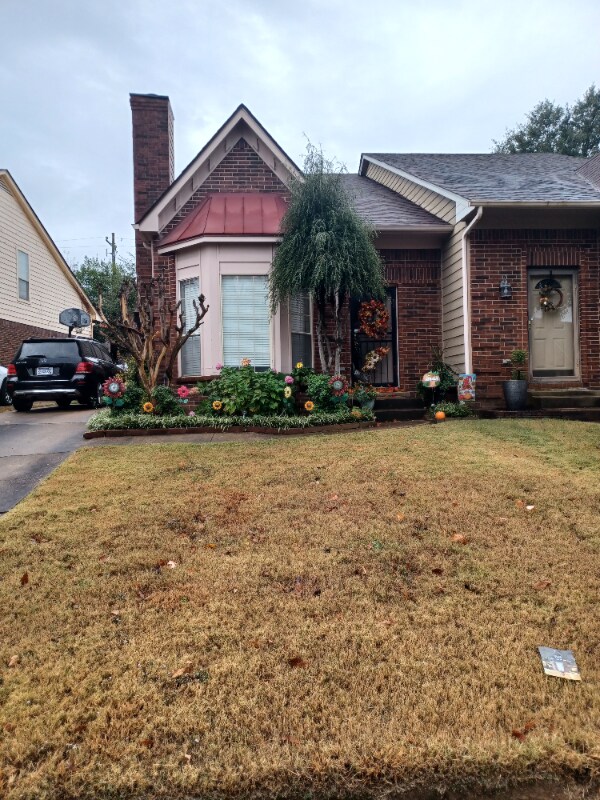 Building Photo - 6779 Ross Ridge Dr
