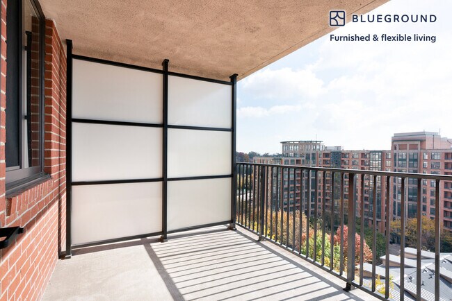 Foto del edificio - 1200 N Veitch St