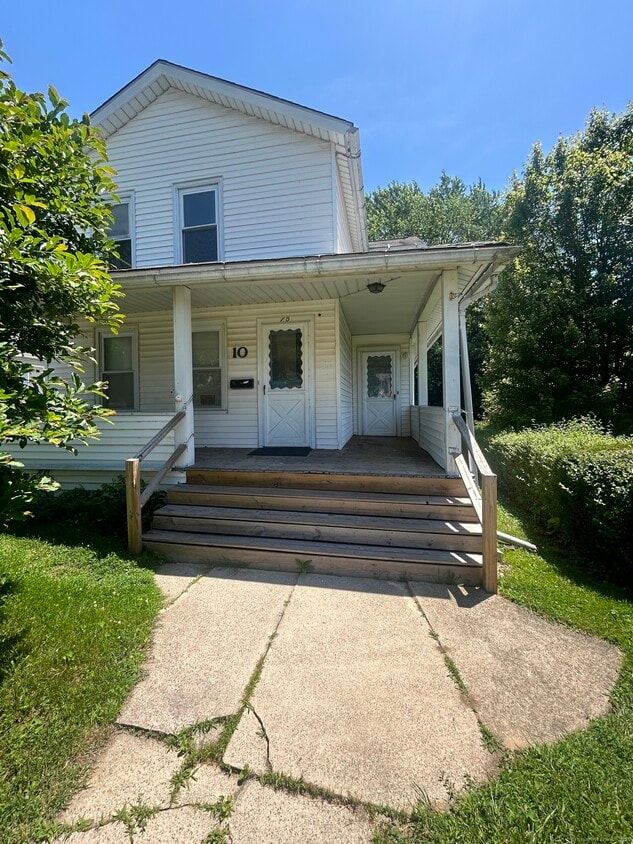 Primary Photo - 10 Clark St