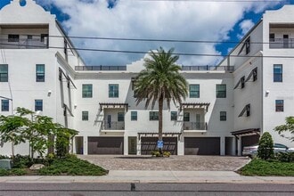 Building Photo - 176 Brightwater Dr