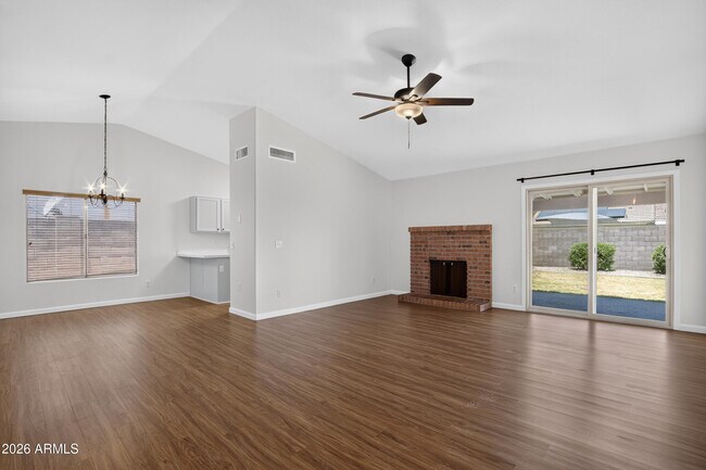 Building Photo - 1308 E Princeton Ave